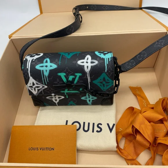 SOLD!!Louis Vuitton Monogram Eclipse Steamer Wearable Wallet Graffiti Multicolor - Picture 3 of 15